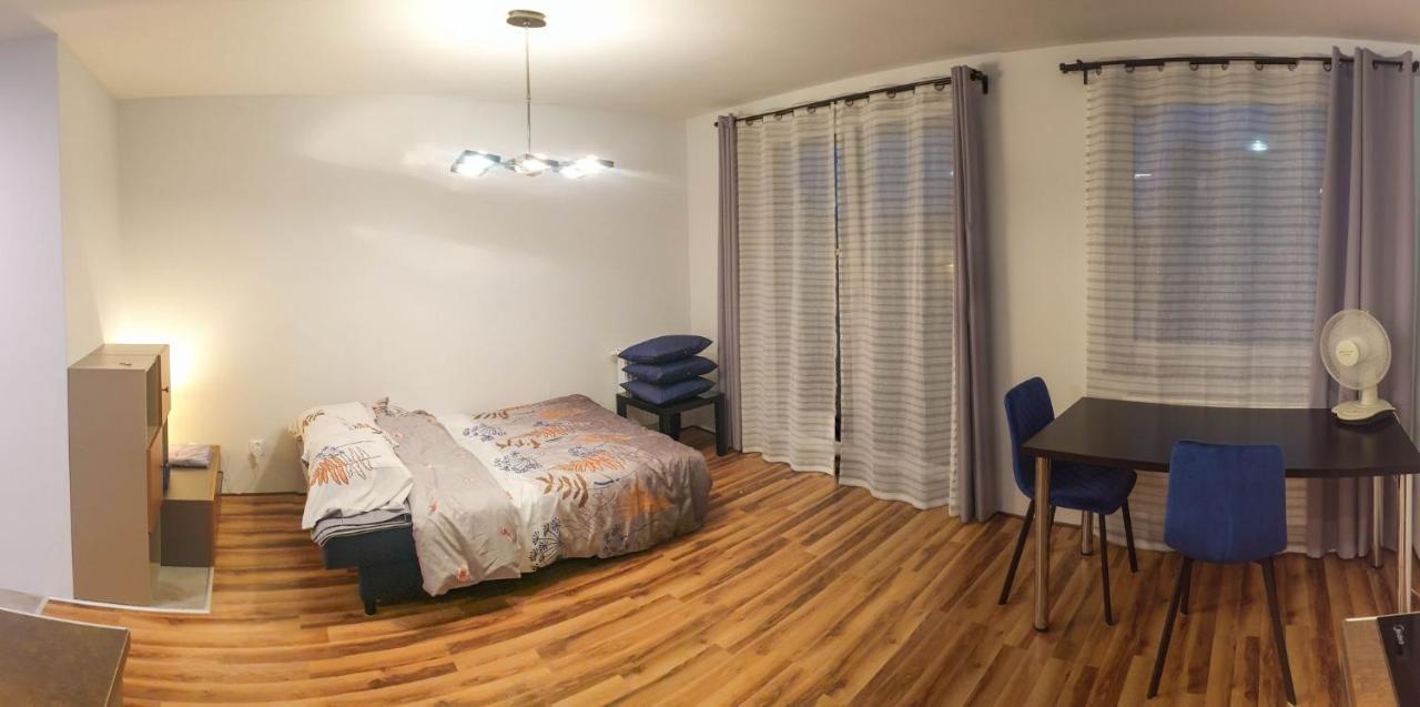 Mini Apartament Krakow Pn / Cracow North Z Parkingiem Dış mekan fotoğraf