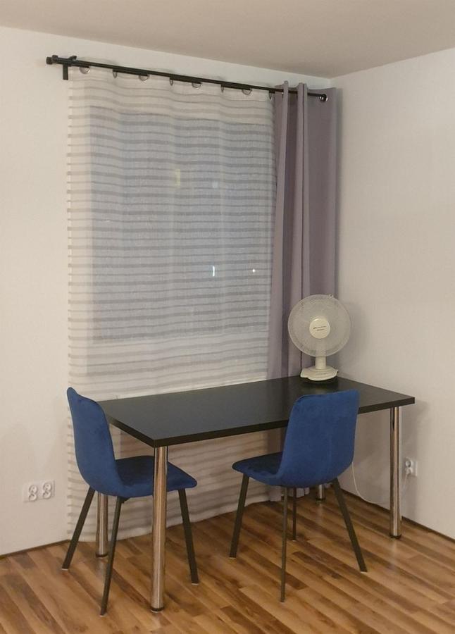 Mini Apartament Krakow Pn / Cracow North Z Parkingiem Dış mekan fotoğraf